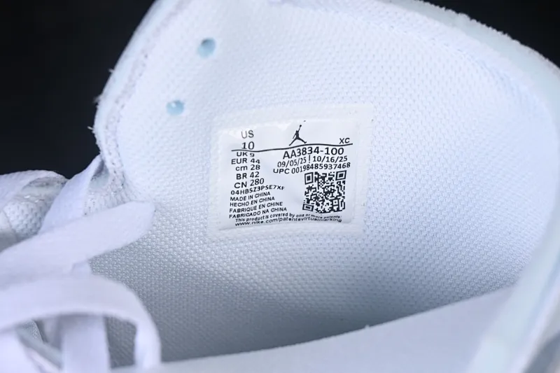 All categories Air Jordan Jordan series basketball shoes Air Jordan 1 High LW version Off White x Air Jordan OW AJ1 Joe 1 joint white high-top basketball shoes AA3834-100